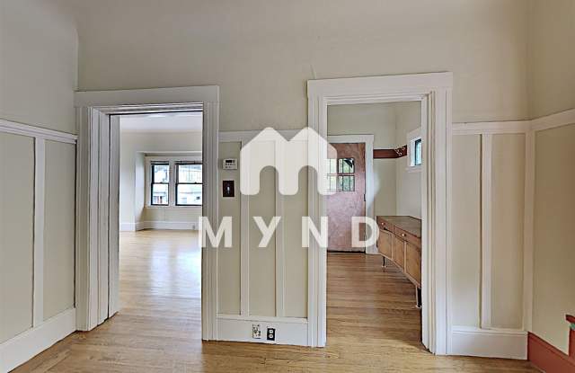 1836 Cedar St Apt 1 Gallery 2