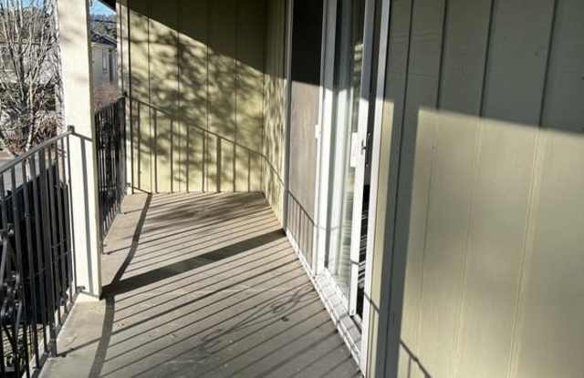 616 Center Street photos photos