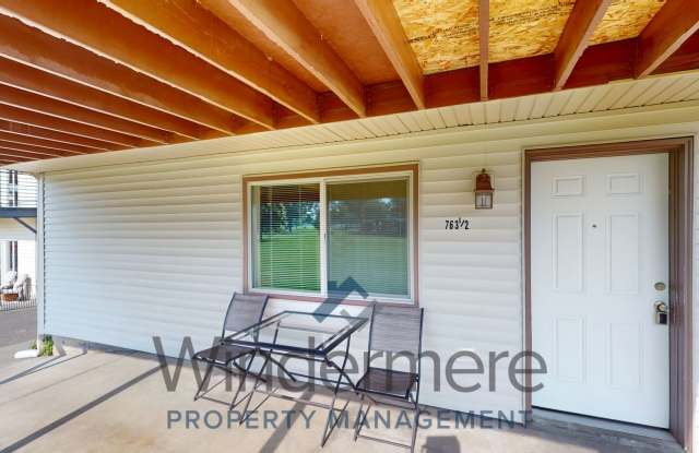 763 1/2 Village Way - Golf Course View Gallery 1