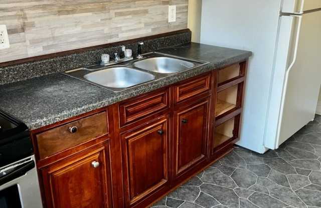 Charming 1BR Townhome apartment  in Baltimore photos photos