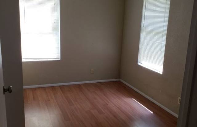 1011 Chesapeake Drive B Gallery 4