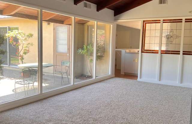 Spacious home with vaulted ceilings & natural lighting available now! Gallery 1