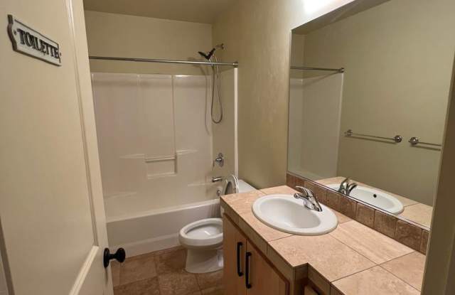 2795 Lord Byron Place Gallery 4