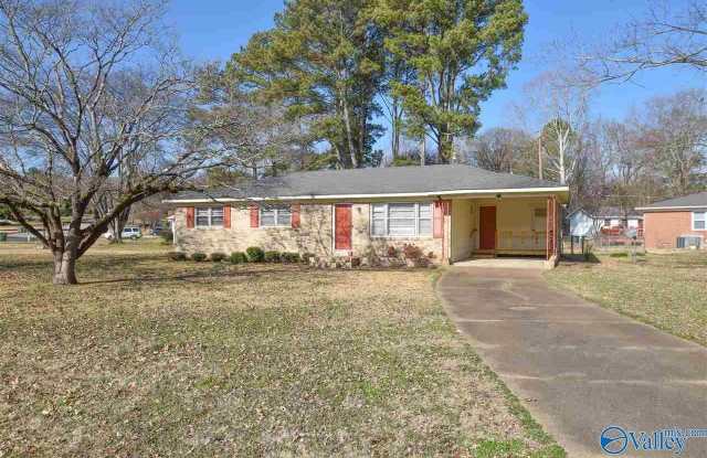 3606 Crestmore Avenue - 3606 Northwest Crestmore Avenue, Huntsville, AL 35816