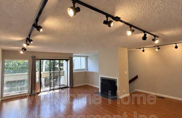 190 Cleaveland Road Gallery 4