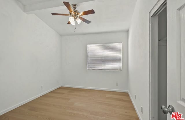 7853 Bothwell Rd Gallery 3