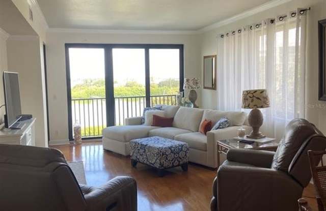 4 BELLEVIEW BOULEVARD Gallery 3