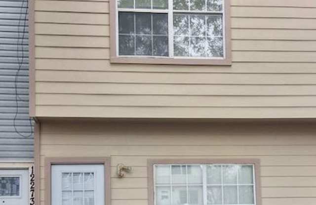 Great Townhome - North Central Location - 12275 Apricot Drive, San Antonio, TX 78247