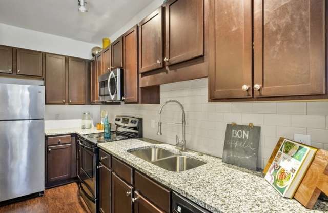 755 North Apartments Gallery 2