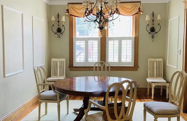 1654 33RD STREET NW - 1654 33rd Street Northwest, Washington, DC 20007