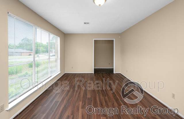 4078 Strathmore Dr Gallery 2