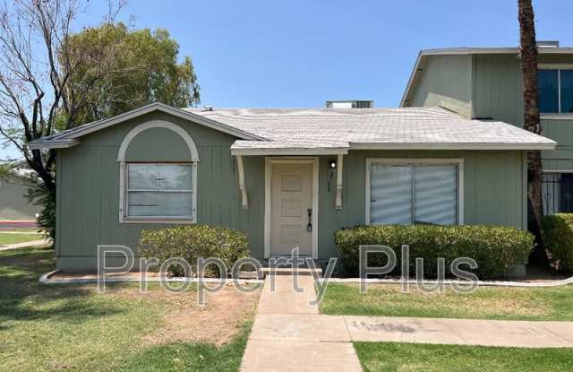 4701 N 26th Ln - 4701 North 26th Lane, Phoenix, AZ 85017