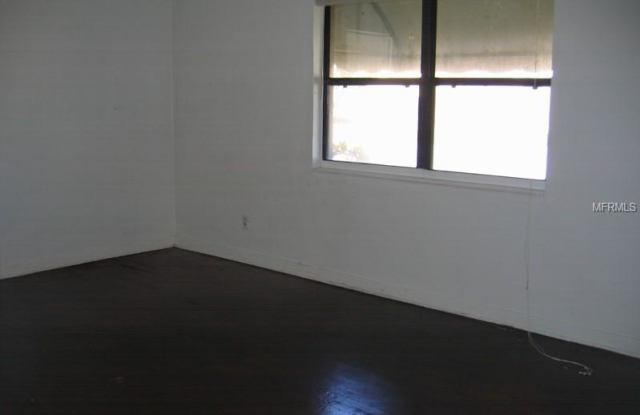 205 KINGSTON STREET S Gallery 4