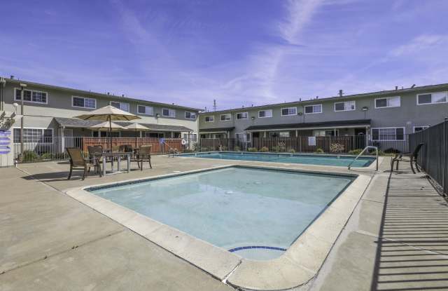 670 Fargo Ave photos photos