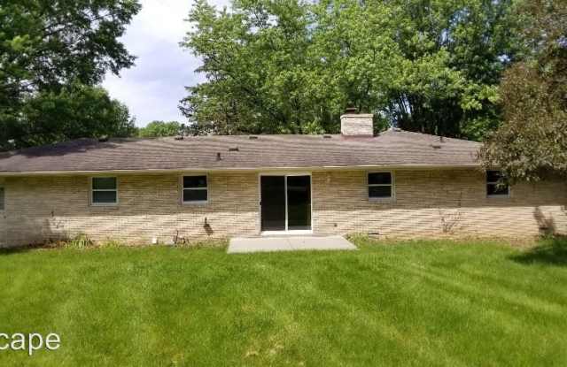 5832 N. Teresa Drive Gallery 2