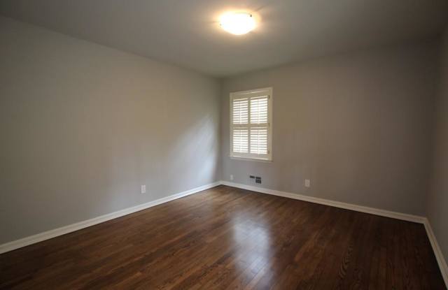 337 Tall Oaks Drive Gallery 4