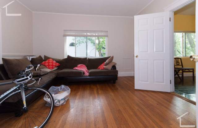 HUGE Brookline/Brighton 5-bed SEP2026 photos photos