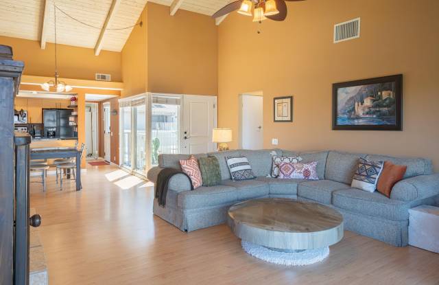46631 Arapahoe Lane Gallery 2