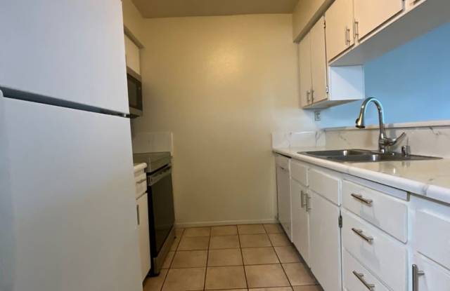 Lovely Townhome in Clovis! Gallery 3