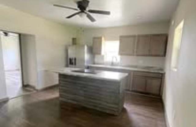 Peaceful Country Living – 2 Bed / 1 Bath Home Near Exeter, MO Gallery 4