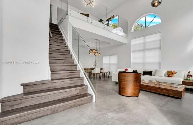 5874 NW 113th Pl Gallery 2