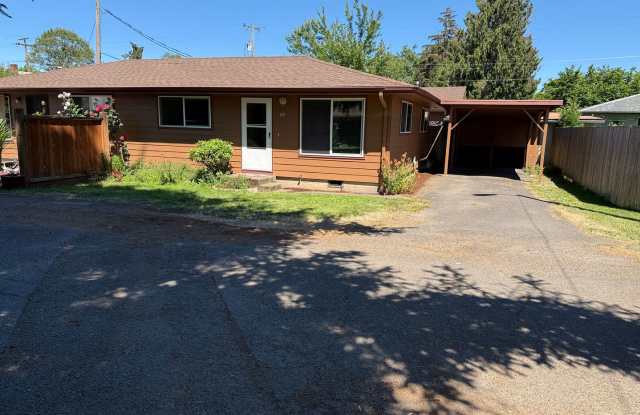 1-bdroom, 1-bathroom duplex near Marie Jacob's Park! photos photos