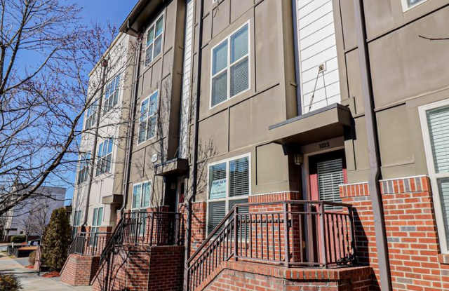 Coming Soon: 3 story townhome with Uptown View Gallery 3