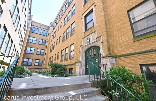 7207 S Yates Blvd. Unit 3A - 7207 South Yates Boulevard, Chicago, IL 60649