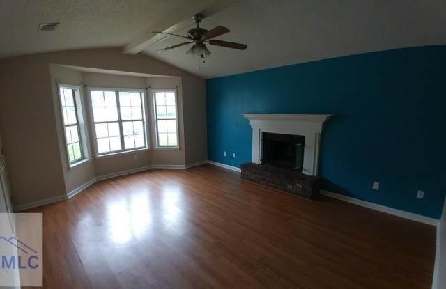 806 Malibu Drive Gallery 2