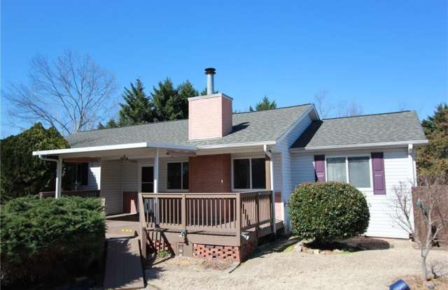 1825 Skyline Drive photos photos