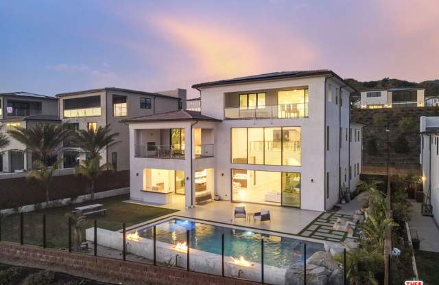 20248 Willoughby Lane photos photos