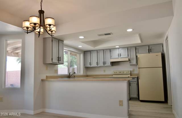 16801 N 45TH Place Gallery 4
