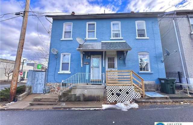 527 Bradley Street photos photos