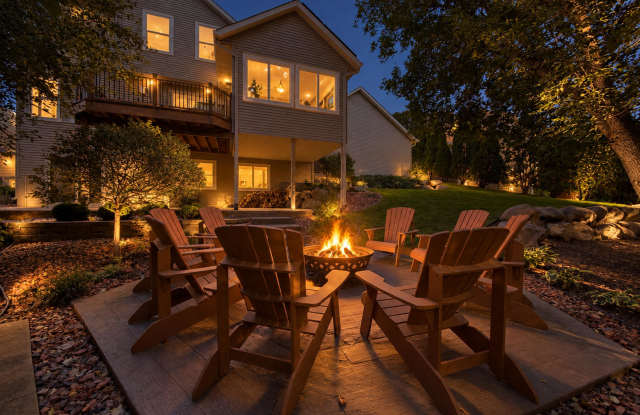 Luxury 5-Bedroom Woodbury Home w/ Solar, 3-Car Garage & Exceptional Backyard!! Gallery 4