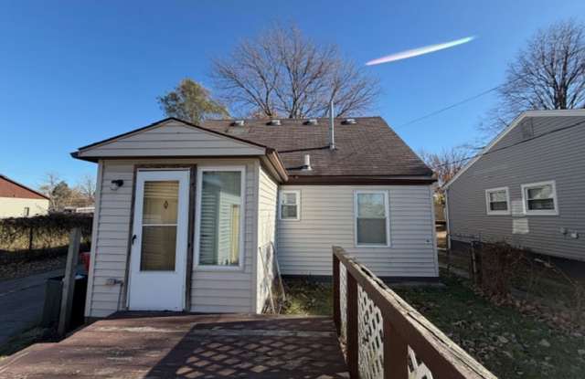 2 Bedroom 1 Bath House For Lease Call 313-429-3244 KPM Detroit For Easy Showings photos photos