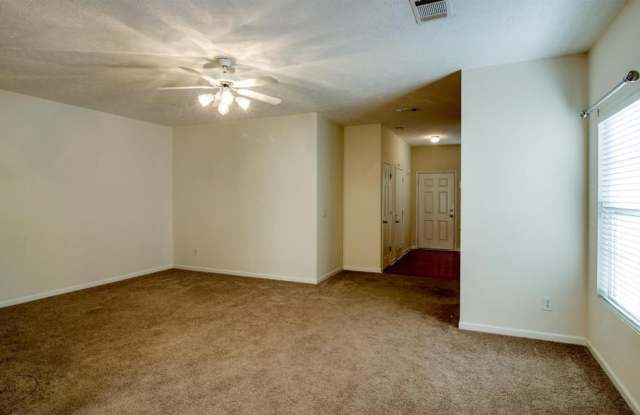 8525 Calistoga Way Gallery 4