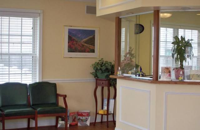 208 CRAIN Highway Gallery 4