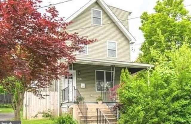 217 SIMPSON ROAD photos photos