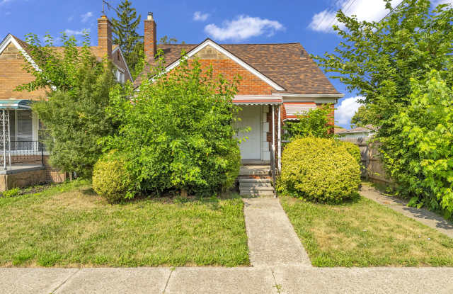 19723 Carrie Street photos photos