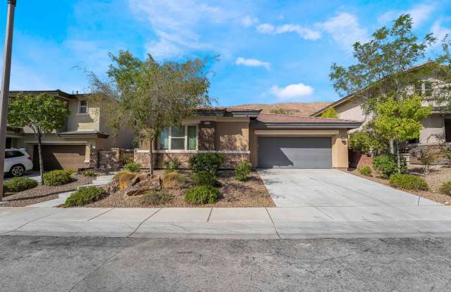 Beautiful Single-Story Summerlin Home with Private Courtyard & Spacious Backyard! Gallery 1