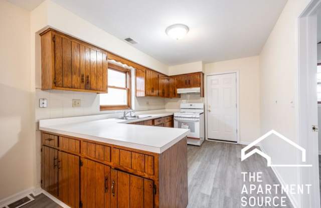 6323 West Fullerton photos photos