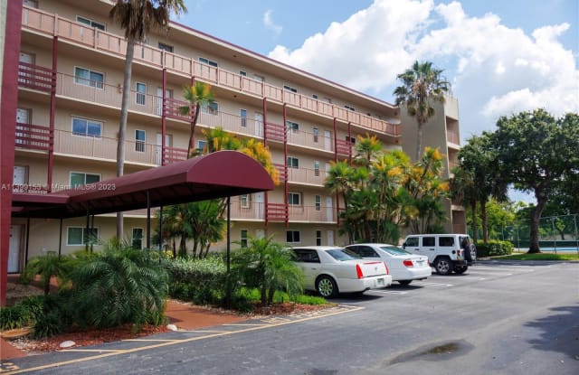 2104 S Cypress Bend Dr - 2104 South Cypress Bend Drive, Pompano Beach, FL 33069