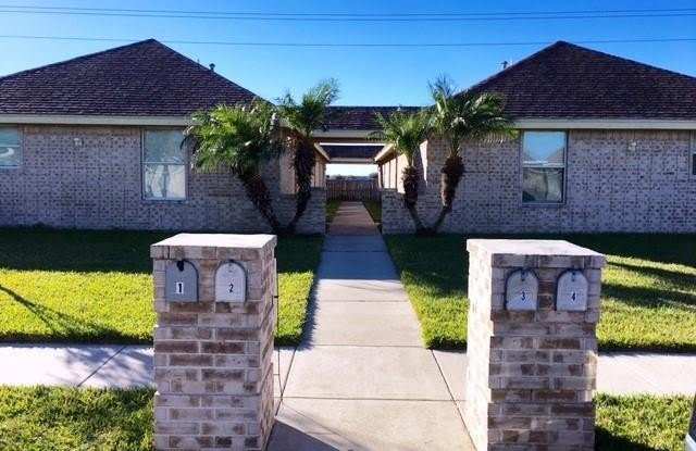 1302 S Diplomat Drive photos photos 1302 S Diplomat Drive photos photos