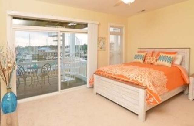 4003 Marina Townes Drive Gallery 3