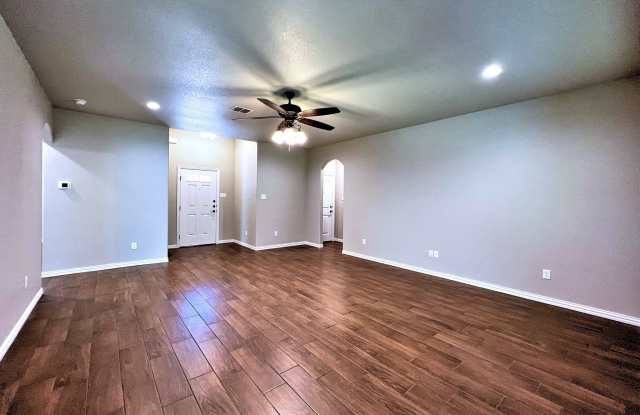 219 Clover Circle Gallery 4