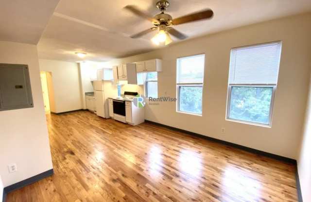 840 Huntington Ave. photos photos