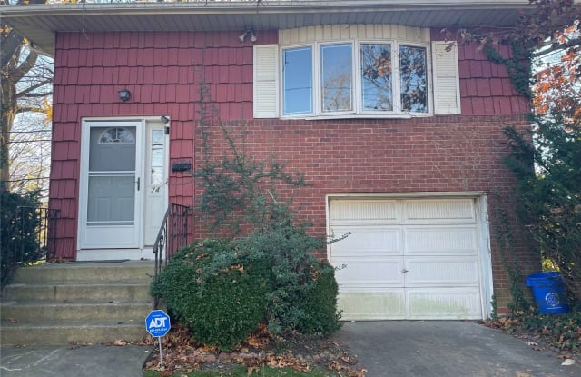 74 Colonial Avenue - 74 Colonial Avenue, Freeport, NY 11520
