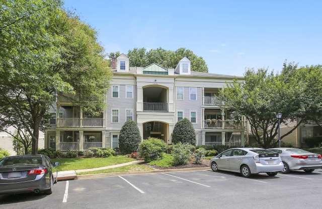 Top-Floor 3BD/3BA seconds to Downtown Crown! photos photos Top-Floor 3BD/3BA seconds to Downtown Crown! photos photos