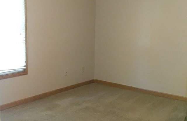 2211 W Irving Gallery 2