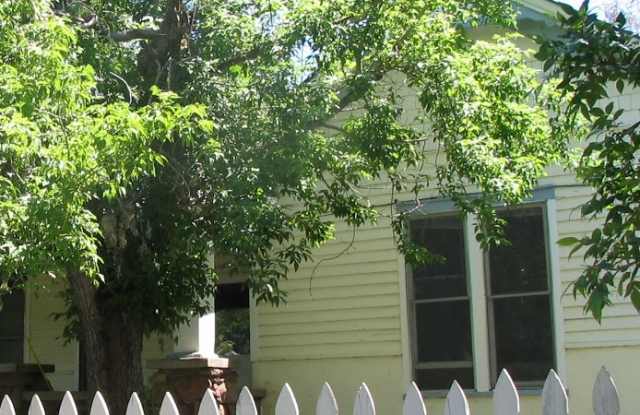 1004 Marine, 1540 10th St - E photos photos